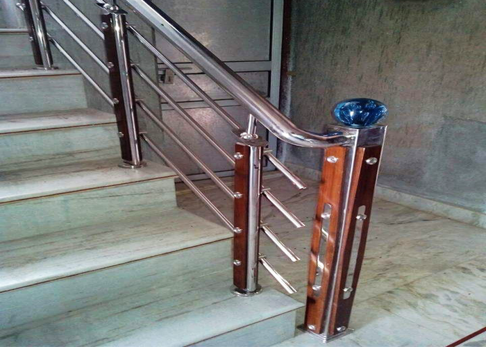 ss-railing-with-glass-bangalore